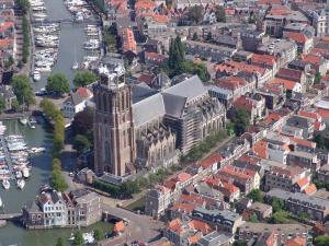 Dordrecht gezien vanuit de lucht