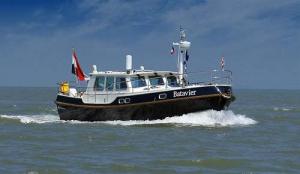 Kuster A38 op zee