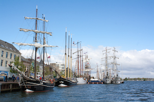 Tallships aan de kade bij Sail Kampen 2014
