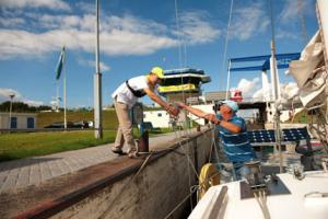 Steward actief op de Roggebotsluis